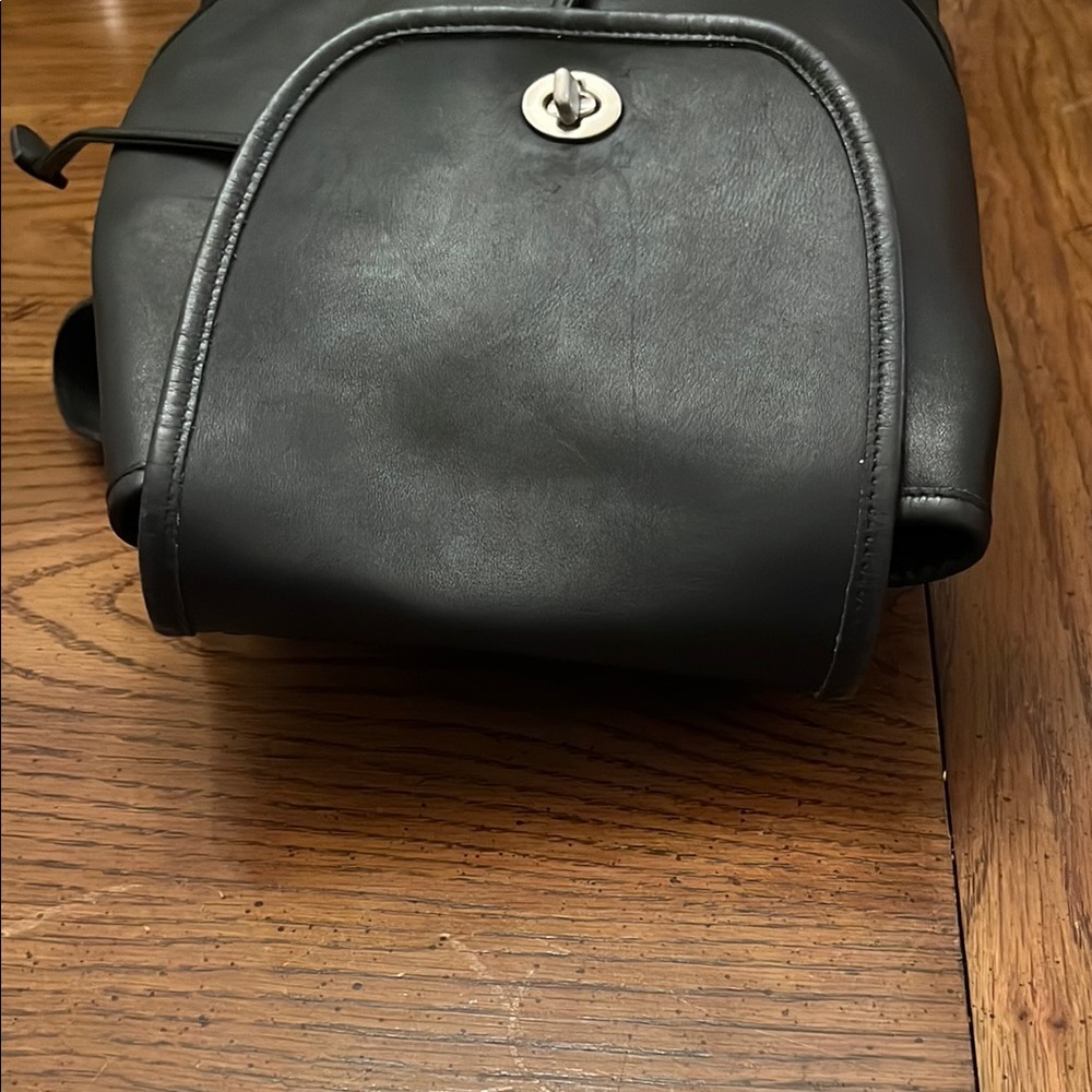 Vintage Coach 9791 Black Leather Backpack with Silver Closure - Picture 5 of 13